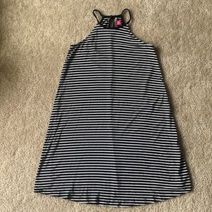 VINCE CAMUTO black and white striped dress